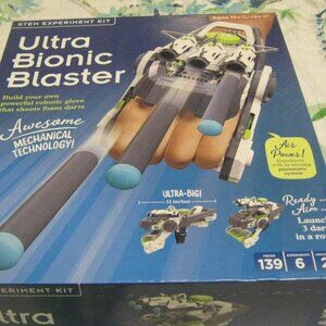 NWT Ultra Bionic Blaster from Thames & Kosmos